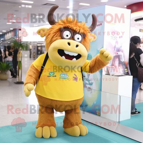 Mascotte Redbrokoly De Personnage De Yak Jaune Habillé D'un Jean Mom Et De Lunettes