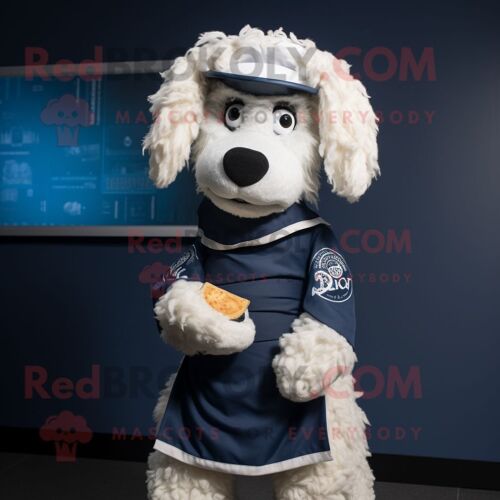 Personnage De Costume De Mascotte Redbrokoly Shepard S Pie De La Marine Vêtu D'un Pantalon Et De Châles