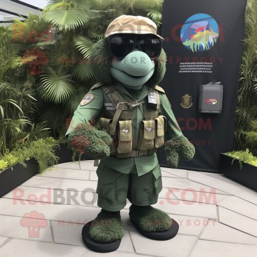 Personnage De Costume De Mascotte Redbrokoly Forest Green Special Air Service Habillé D'un Bermuda Et De Portefeuilles