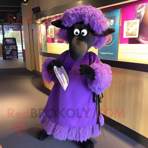 Personnage De Costume De Mascotte Redbrokoly De Mouton Suffolk Violet Habillé D'une Robe De Soirée Et De Pochettes