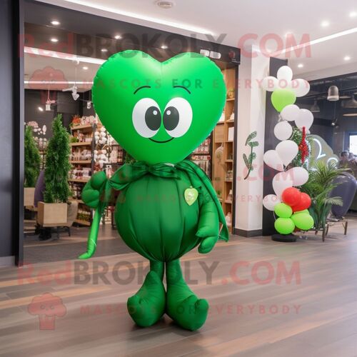Personnage De Costume De Mascotte Redbrokoly De Ballons En Forme De Coeur Vert Forêt Habillé Avec Une Robe Droite Et Des Épingles À Châle