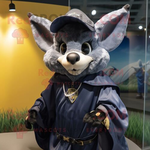 Personnage De Costume De Mascotte Redbrokoly De Chauve-Souris Marine Habillé D'un Imperméable Et De Colliers