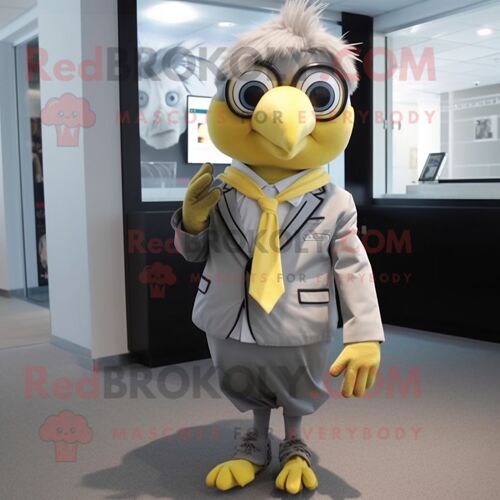 Personnage De Costume De Mascotte Redbrokoly De Canari Gris Habillé D'un Coupe-Vent Et D'épingles À Cravate