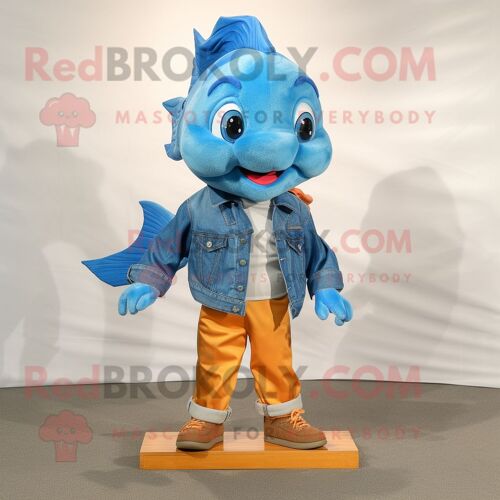 Personnage De Costume De Mascotte Redbrokoly De Poisson Rouge Bleu Habillé D'une Chemise En Jean Et De Pinces À Chaussures