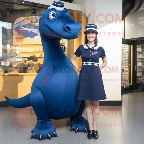 Personnage De Costume De Mascotte Redbrokoly Diplodocus Bleu Marine Habillé D'une Mini Jupe Et De Chapeaux