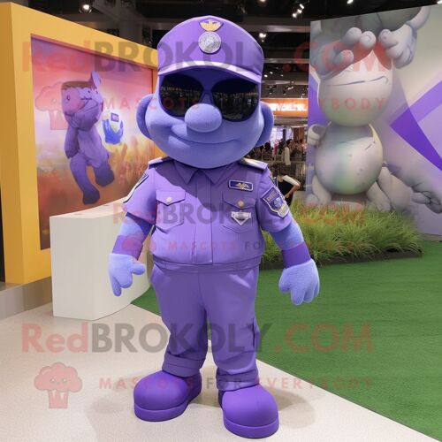 Personnage De Costume De Mascotte Redbrokoly De Soldat De L'armée De L'air Lavande Habillé D'un T-Shirt Polo Et De Colliers