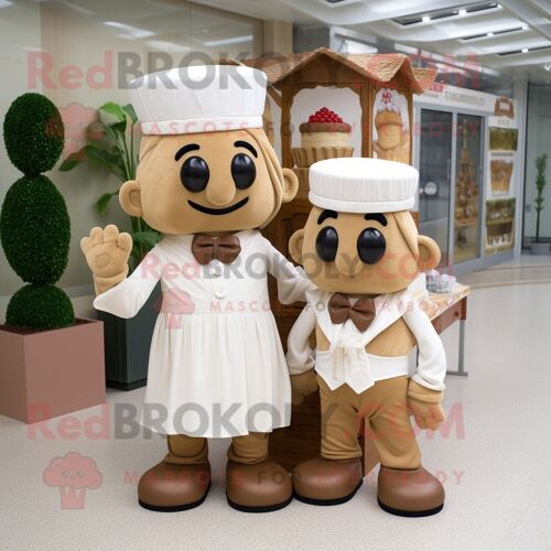 Personnage De Costume De Mascotte Redbrokoly De Gâteau De Mariage Beige Habillé D'une Combinaison Et De Chapeaux