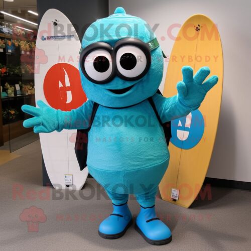 Mascotte Redbrokoly De L'alliance Turquoise Habillée D'un Board Shorts Et De Gants