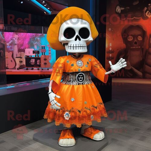Personnage De Costume De Mascotte Redbrokoly De Crâne Orange Habillé D'une Robe Midi Et De Ceintures De Smoking