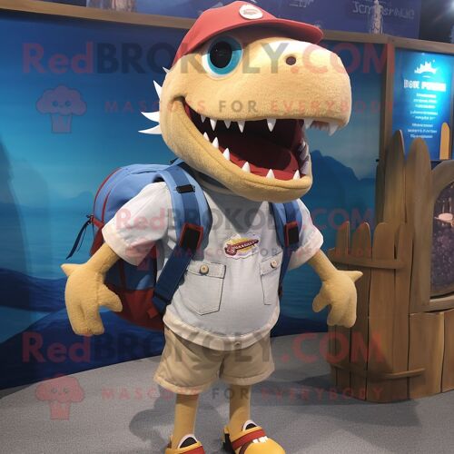 Personnage De Costume De Mascotte Redbrokoly Barracuda Crème Habillé D'un Short En Jean Et De Sacs À Dos