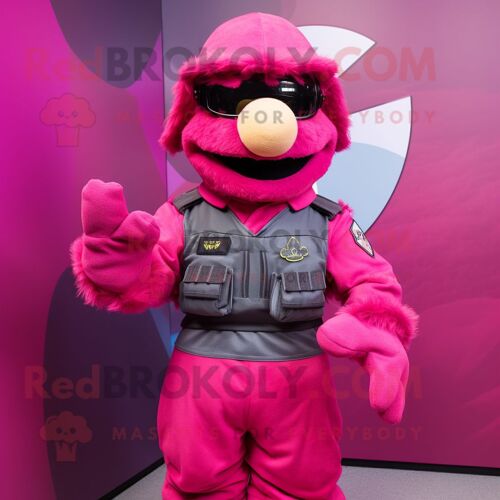 Personnage De Costume De Mascotte Redbrokoly De Soldat De L'armée De L'air Magenta Habillé D'un Gilet Et De Pochettes