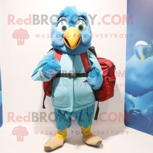 Personnage De Costume De Mascotte Redbrokoly De Perroquet Bleu Ciel Habillé D'un Manteau Et De Sacs À Dos