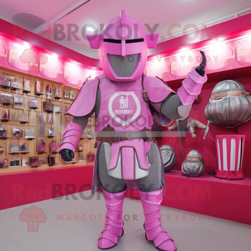 Personnage De Costume De Mascotte Redbrokoly De Chevalier Médiéval Rose Habillé D'un Short Cargo Et D'anneaux
