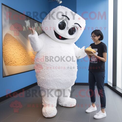 Personnage De Costume De Mascotte Redbrokoly De Riz Frit Blanc Habillé D'un Jean Boyfriend Et De Montres