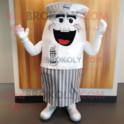 Personnage De Costume De Mascotte Redbrokoly Silver Bbq Ribs Habillé Avec Un Pantalon Habillé Et Des Épingles À Chapeau