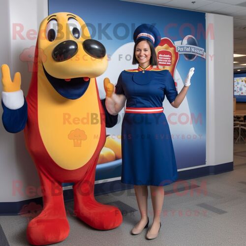 Personnage De Costume De Mascotte Redbrokoly De Hot Dogs Bleu Marine Habillé D'une Robe Droite Et De Boucles D'oreilles