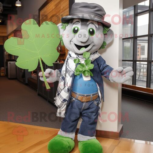 Personnage De Costume De Mascotte Redbrokoly Gris Bunch Of Shamrocks Habillé D'une Chemise Chambray Et De Clips D'écharpe
