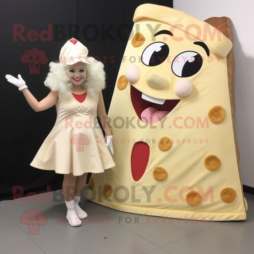 Personnage De Costume De Mascotte Redbrokoly De Tranche De Pizza À La Crème Habillé D'une Mini Robe Et De Bracelets De Cheville