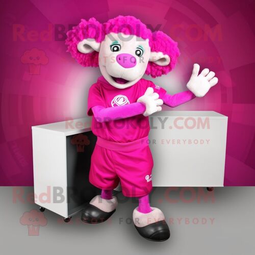Personnage De Costume De Mascotte Redbrokoly Ram Magenta Habillé D'un T-Shirt À Col En V Et De Gants