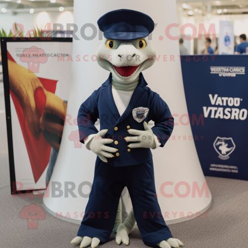 Mascotte Redbrokoly De Personnage De Lézard Bleu Marine Habillé D'un T-Shirt Col V Et De Pochettes