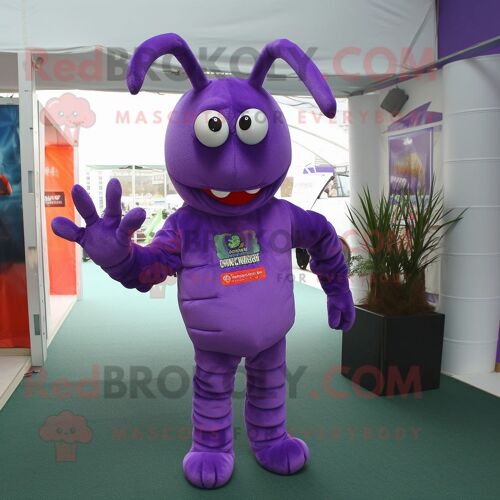 Personnage De Costume De Mascotte Redbrokoly De Homard Violet Habillé D'un T-Shirt À Manches Longues Et De Porte-Clés