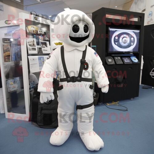 Personnage De Costume De Mascotte Redbrokoly White Special Air Service Habillé D'une Salopette Et D'épinglettes