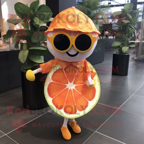 Personnage De Costume De Mascotte Redbrokoly De Pamplemousse Rouille Habillé D'une Robe Midi Et De Lunettes De Soleil