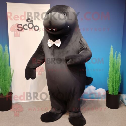 Personnage De Costume De Mascotte Redbrokoly Black Stellar S Sea Cow Habillé D'une Robe Fourreau Et D'épingles À Cravate