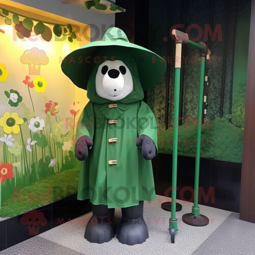 Personnage De Costume De Mascotte Redbrokoly Forest Green Shepard S Pie Habillé D'un Imperméable Et D'épingles À Chapeau