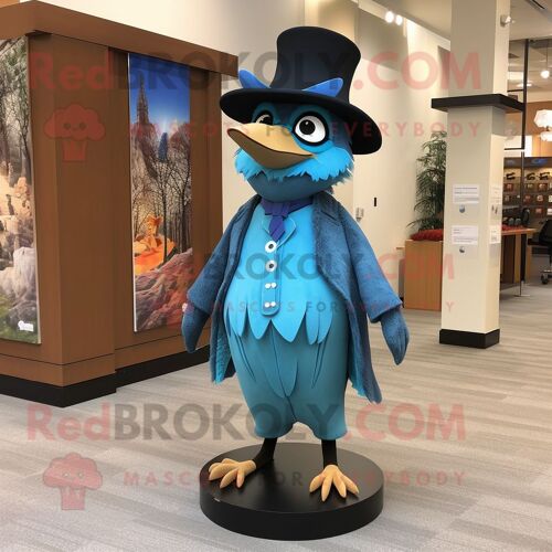 Mascotte Redbrokoly De Personnage De Geai Bleu Turquoise Habillé D'un Manteau Et D'épingles À Chapeau