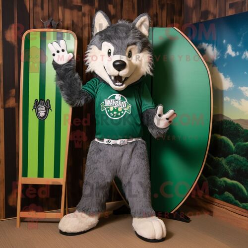 Personnage De Costume De Mascotte Redbrokoly Forest Green Say Wolf Habillé Avec Un Short De Bain Et Des Ceintures De Smoking