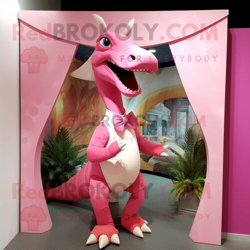 Personnage De Costume De Mascotte Redbrokoly Parasaurolophus Rose Habillé D'un T-Shirt À Manches Longues Et De Noeuds Papillon