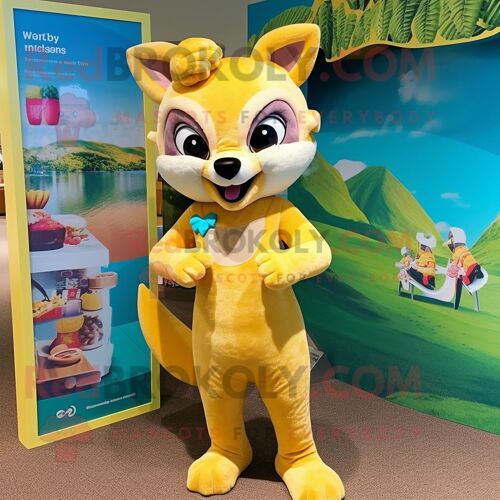 Personnage De Costume De Mascotte Redbrokoly De Martre Jaune Citron Habillé D'un Bikini Et De Bandeaux