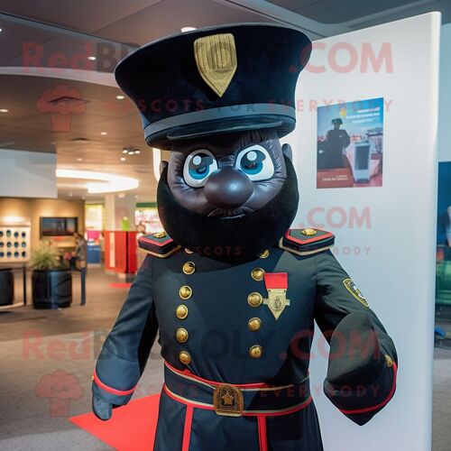 Mascotte Redbrokoly De Personnage De Soldat Noir Habillé D'un Blazer Et D'épingles À Chapeau