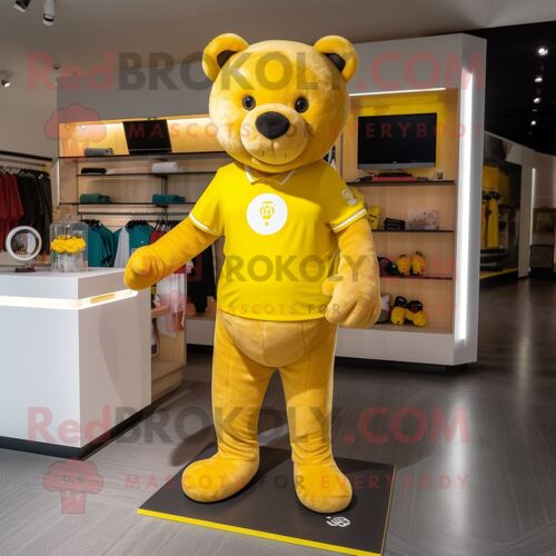 Personnage De Costume De Mascotte Redbrokoly D'ours Jaune Habillé D'un Short De Course Et De Porte-Monnaie