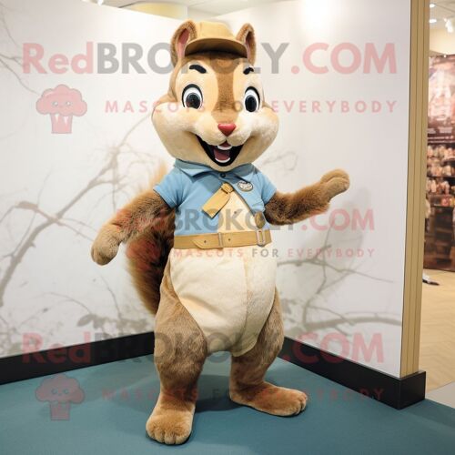 Personnage De Costume De Mascotte Redbrokoly D'écureuil Beige Habillé D'un Jean Skinny Et De Cummerbunds