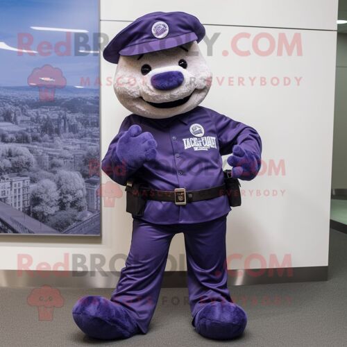 Personnage De Costume De Mascotte Redbrokoly Navy Seal Violet Habillé Avec Un Jean Bootcut Et Des Chapeaux