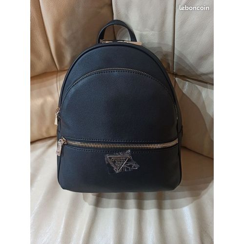 SAC A DOS GUESS, collection Manhattan