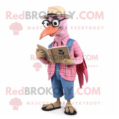 Personnage De Costume De Mascotte Redbrokoly De Pic Rose Habillé D'une Chemise En Jean Et De Lunettes De Lecture