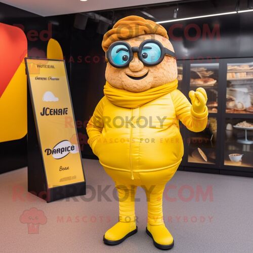 Personnage De Costume De Mascotte Redbrokoly Croissant Jaune Habillé D'une Veste En Cuir Et De Lunettes De Lecture