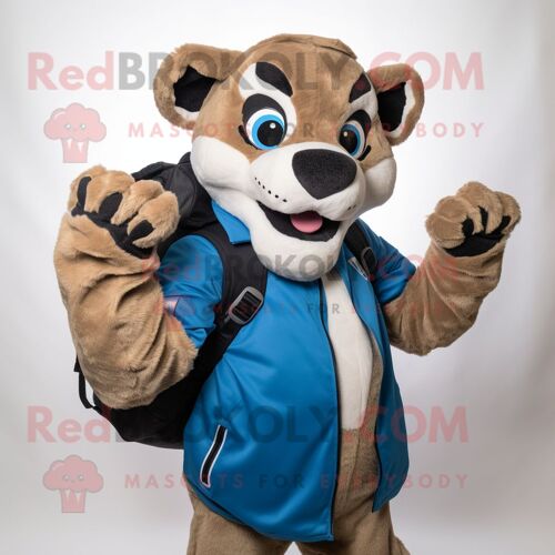Personnage De Costume De Mascotte Redbrokoly Blue Mountain Lion Habillé Avec Une Veste De Moto Et Des Sacs À Dos