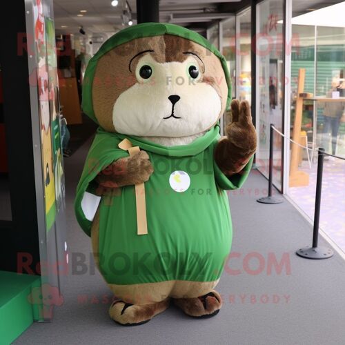 Personnage De Costume De Mascotte Redbrokoly De Cochon D'inde Olive Habillé D'un T-Shirt À Manches Longues Et De Coussinets Pour Les Pieds