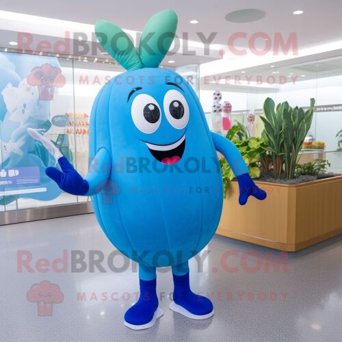 Personnage De Costume De Mascotte Redbrokoly De Radis Bleu Habillé D'un Maillot De Bain Une Pièce Et De Bracelets De Cheville
