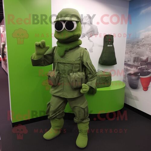 Personnage De Costume De Mascotte Redbrokoly Para Commando Habillé D'un T-Shirt À Manches Longues Et De Sacs À Main