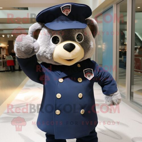 Personnage De Costume De Mascotte Redbrokoly De Tireur D'élite De La Marine Habillé D'une Chemise Et De Mitaines
