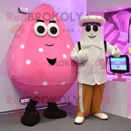 Personnage De Costume De Mascotte Redbrokoly De Pomme De Terre Rose Habillé Avec Une Chemise Habillée Et Des Montres Numériques
