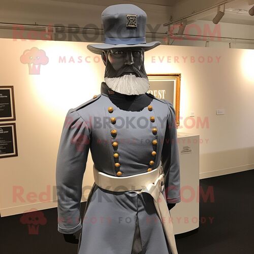 Costume De Mascotte Redbrokoly De Soldat De La Guerre Civile En Argent Habillé D'un T-Shirt À Col En V Et De Pochettes