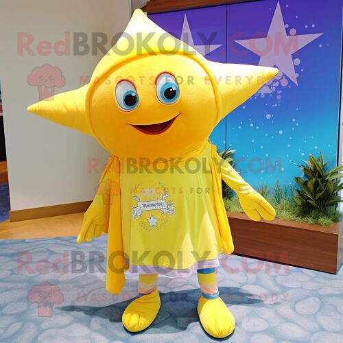 Mascotte Redbrokoly De Personnage D'étoile De Mer Jaune Citron Habillé D'un Sweat Et D'une Écharpe À Pinces