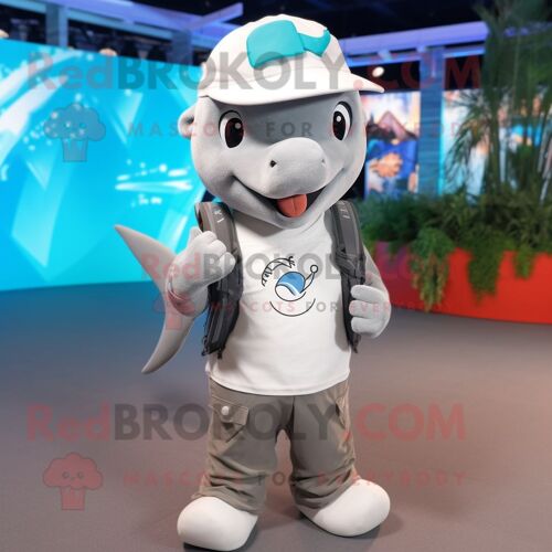 Personnage De Costume De Mascotte Redbrokoly De Dauphin Gris Habillé D'un Gilet Et D'anneaux