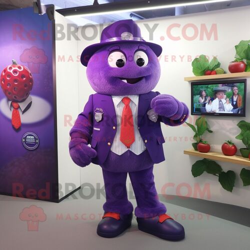 Mascotte Redbrokoly De Personnage De Framboise Violette Habillée D'un Blazer Et De Pinces À Chaussures
